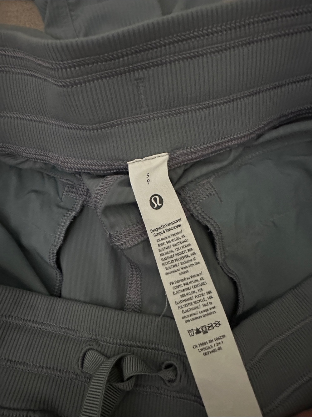 Lululemon Studio Dance Relaxed Fit Mid Rise Cargo Pant size small Belgian Blue - Picture 4 of 4